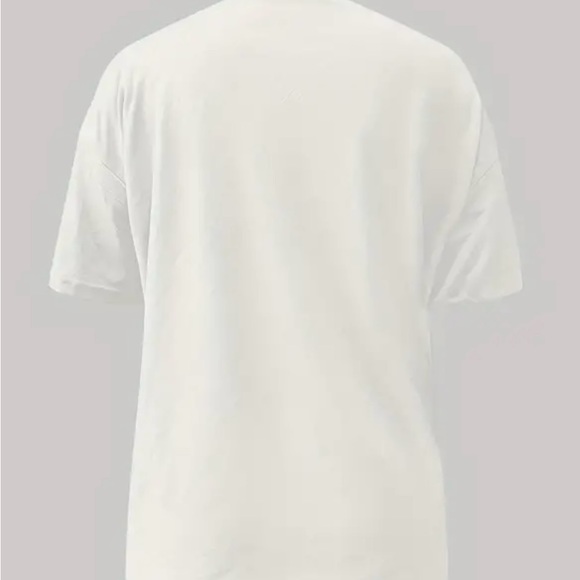 New! Fashion Graphic Tee - Picture 4 of 5